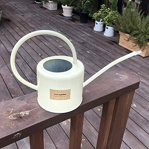 BFA Metal Watering Can with Long Spout, 1.75L 0.7 gal RETR Cream