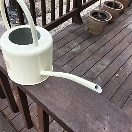 BFA Metal Watering Can with Long Spout, 1.75L 0.7 gal RETR Cream