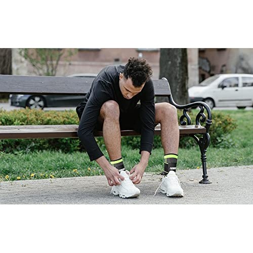 Ankle Braces, Adjustable Compression Ankle Support Men & Women, St...