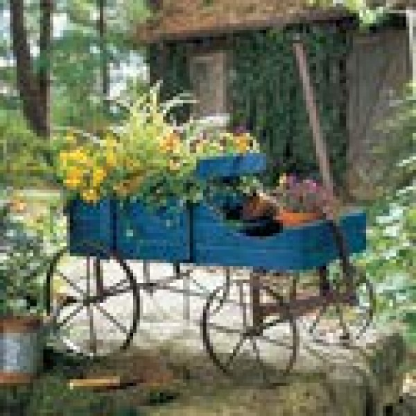 Amish Wagon Decorative Indoor/Outdoor Garden Backyard Planter, Green