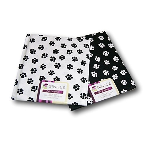 Creative Cuts Paw Prints Fat Quarters Bundle - Black and White Pat...