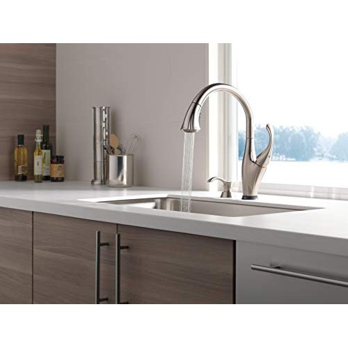 Delta Faucet Addison Single-Handle Touch Kitchen Sink Faucet with ...