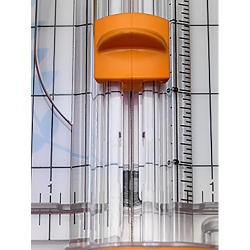 Fiskars 9 Inch SureCut Paper Trimmer 154460-1007