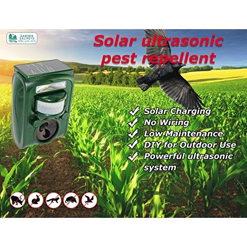 GARDEN SECRETS Compact Solar Ultrasonic Animal Repellent. Skunk Ra...