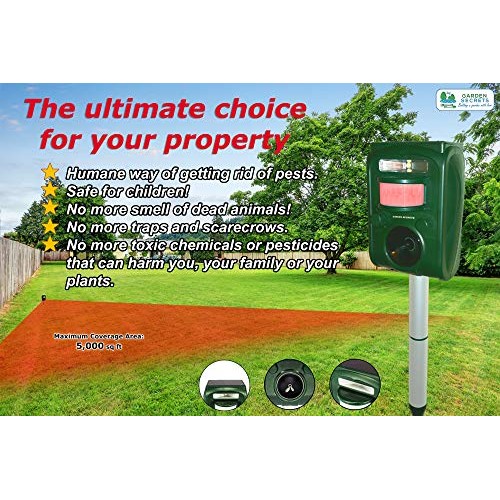 GARDEN SECRETS Compact Solar Ultrasonic Animal Repellent. Skunk Ra...
