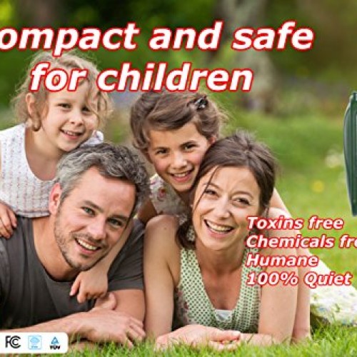 GARDEN SECRETS Compact Solar Ultrasonic Animal Repellent. Skunk Ra...