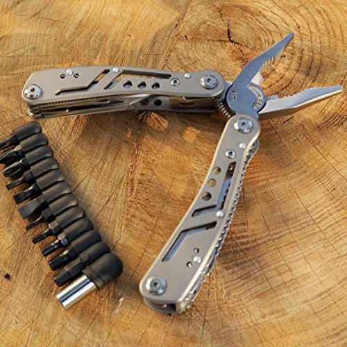 Multitool 24 in 1 with Mini Tools Knife Pliers and 11 Bits - Multi...