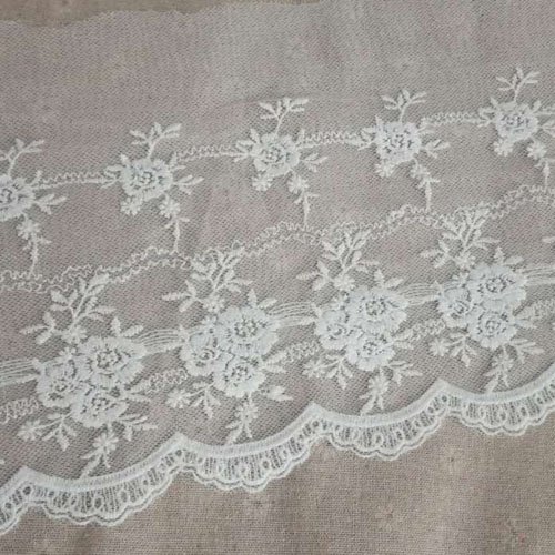 Creamy White 3 Yards Retro Floral Embroidered Mesh Lace Fabric Wed...