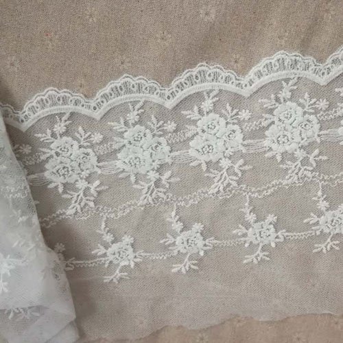Creamy White 3 Yards Retro Floral Embroidered Mesh Lace Fabric Wed...
