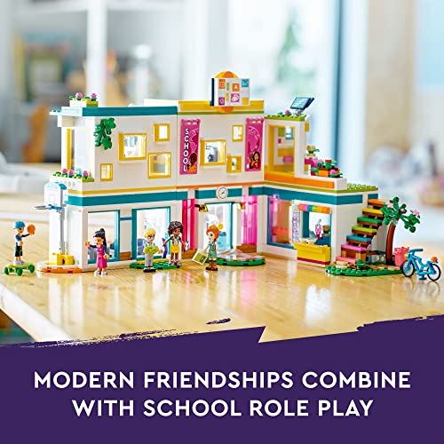 LEGO Friends Heartlake International School Playset 41731, Buildin...