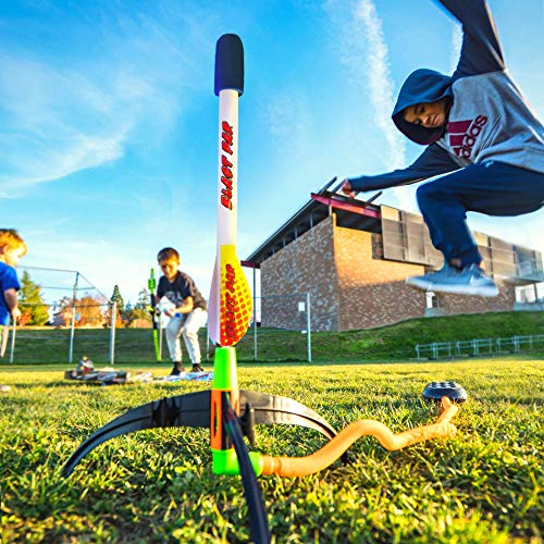 Blast Pad Rocket Launcher Shoots Over 200 Feet High