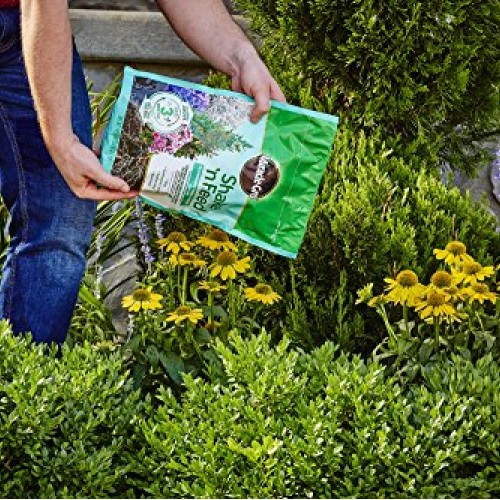 Miracle-Gro Shake N Feed Flowering Trees and Shrubs Plant Food, 8...