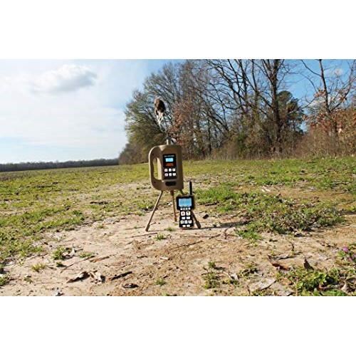 MOJO Outdoors Triple Threat E-Caller Predator Coyote Call Decoy 3-...