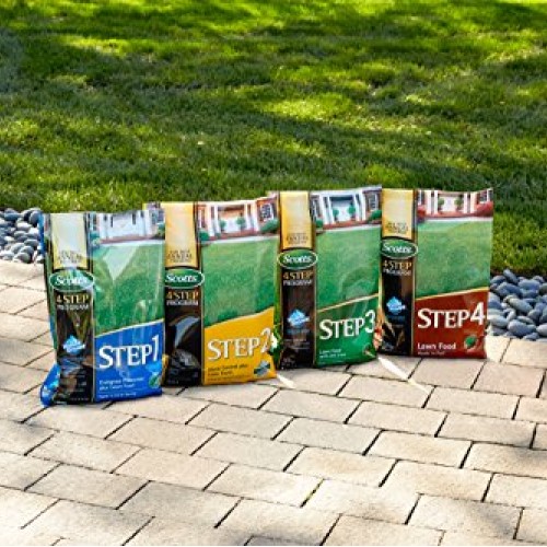 Scotts 33040 LawnPro Step 3 Lawn Food with 2-Percent Iron, 32-0-4,...