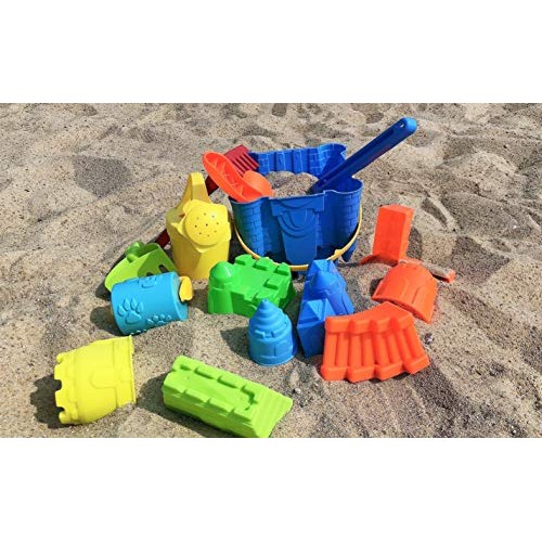 Beach Toys KeiMu 15 Piece Sand Toys Set, Bucket with Sifter, Shove...