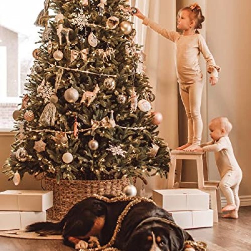 Treetopia Green Artificial Christmas Tree | Portland Pine with Gro...