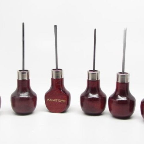 18pc Woodcarving Tools mith Palm Gouges Chisels Parting Veiner...