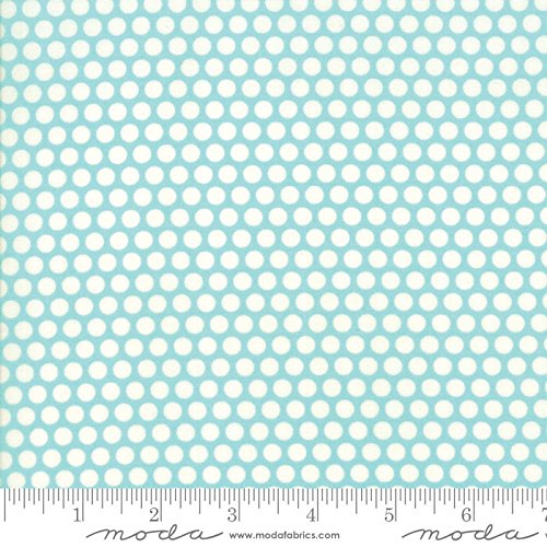 United Notions & Moda Fabrics Basics by Bonnie and Camille Quilt F...