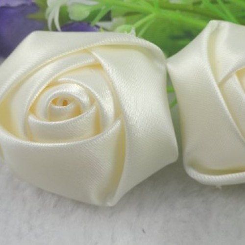 YAKA 20pcs Handmade Stereo Fabric Rose Flowers for DIY Headdress F...